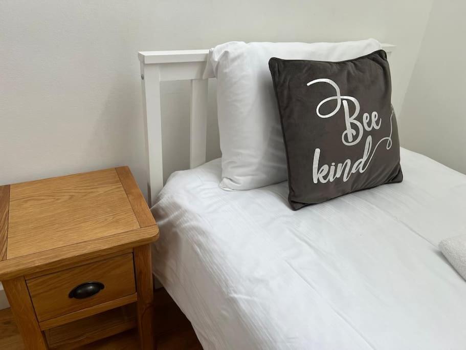 Entire Flat In Euston-Kings Cross Apartment Londra Exterior foto